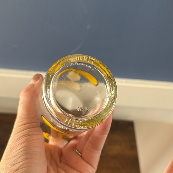 1973 Pepsi/Looney Tunes collectors series‎ soda glass featuring Tweety - Picture 8 of 8